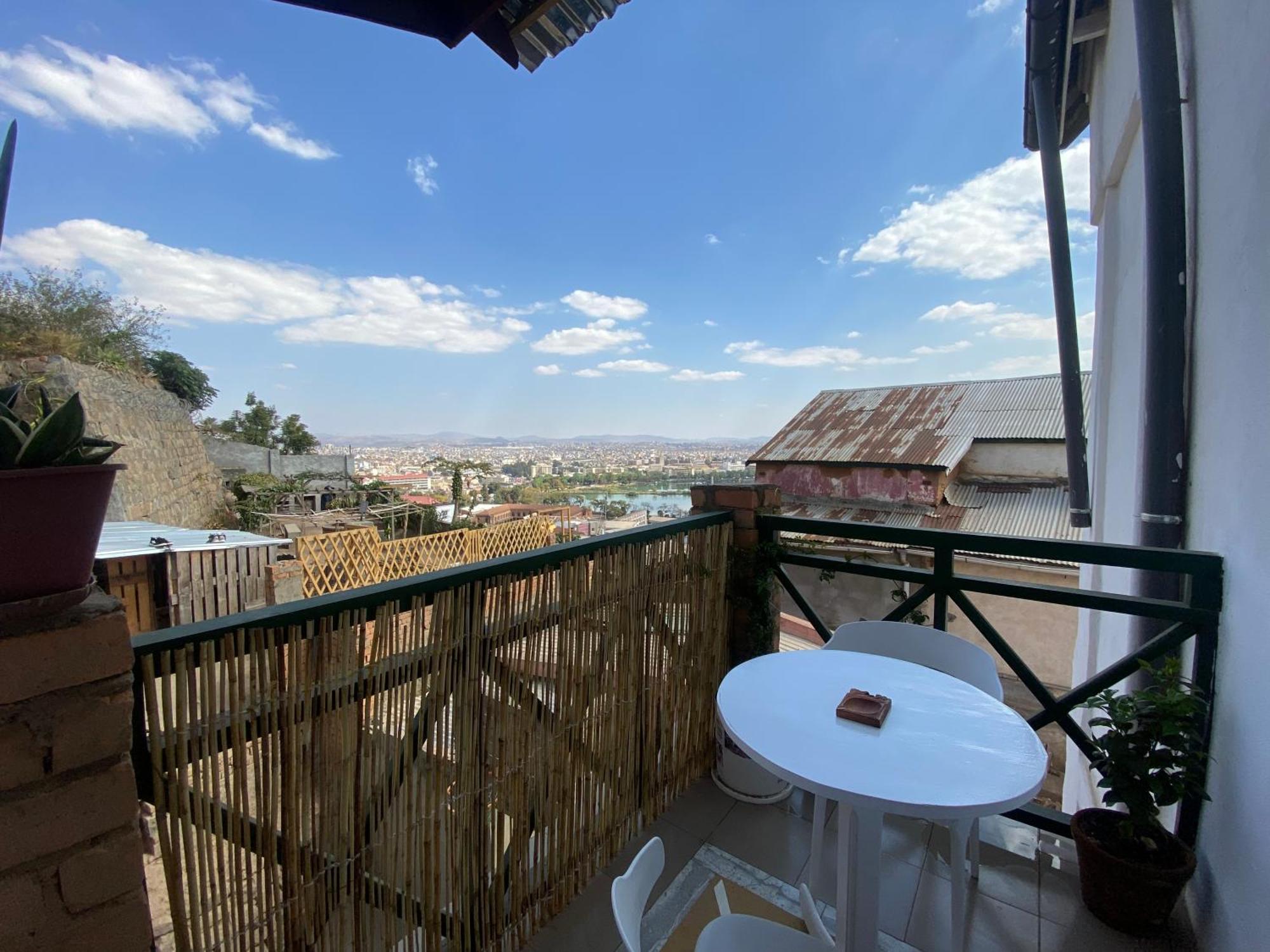 M'Serenity Guest House Antananarivo Luaran gambar
